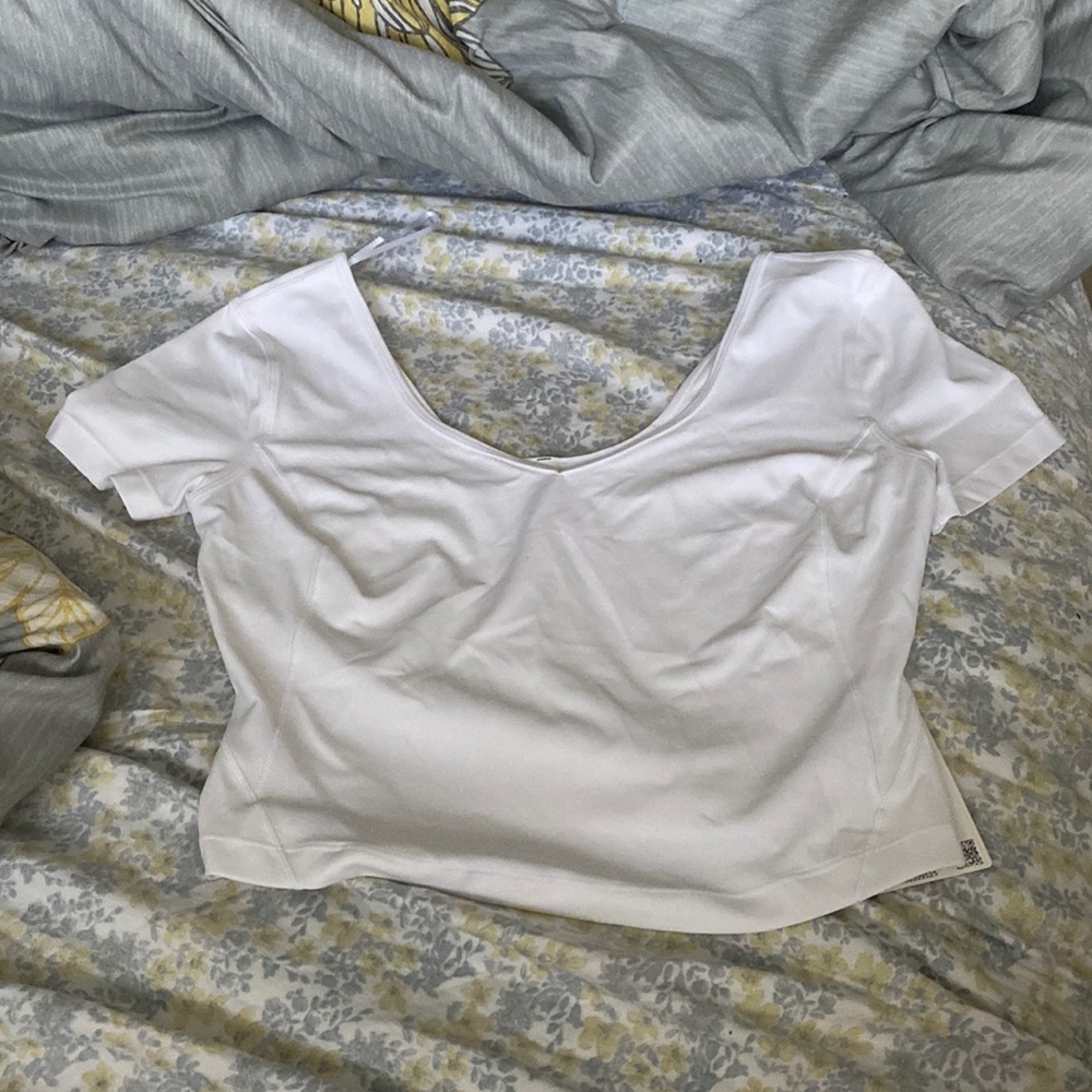 Lululemon top